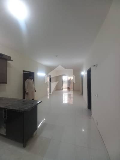 3 bed dd 1700 sqft 3rd Floor rent with maintenance 80k BURJ ul harmain