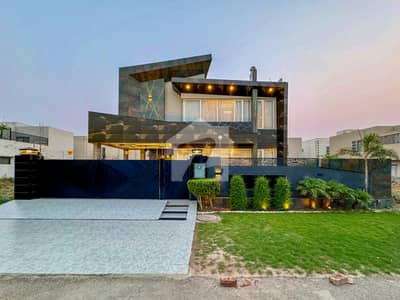 1 KANAL BRAND NEW EYE CATCHING ULTRA MODERN BUNGALOW FOR SALE NEAR TO RAYA IN LOW PRICE 1 KANAL BRAND NEW EYE CATCHING ULTRA MODERN BUNGALOW FOR SALE NEAR TO RAYA IN LOW PRICE