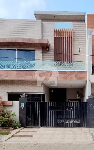 Lower Ground Portion for Rent Spacious & Ideal Family Home
