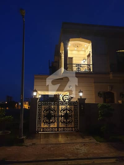 بحریہ ٹاؤن سیکٹر B بحریہ ٹاؤن,لاہور میں 3 کمروں کا 10 مرلہ بالائی پورشن 75.0 ہزار میں کرایہ پر دستیاب ہے۔