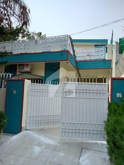 جی ۔ 9/2 جی ۔ 9,اسلام آباد میں 4 کمروں کا 10 مرلہ مکان 8.25 کروڑ میں برائے فروخت۔