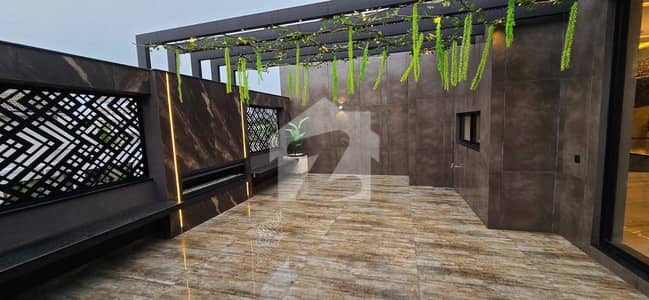 1 Kanal Newly Build House For Sale 1 Kanal Newly Build House For Sale