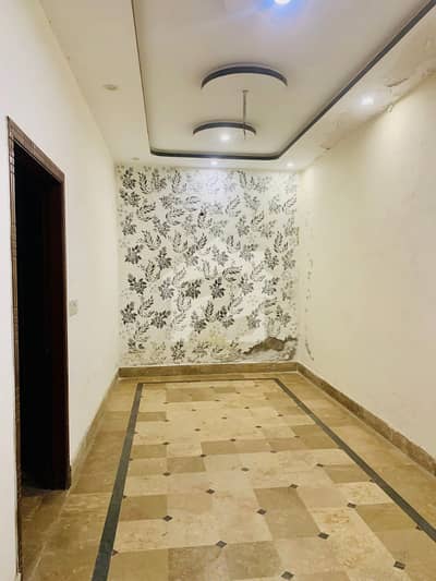 ایڈن گارڈن - نواب بلاک ایڈن گارڈنز,فیصل آباد میں 3 کمروں کا 2 مرلہ مکان 1.25 کروڑ میں برائے فروخت۔
