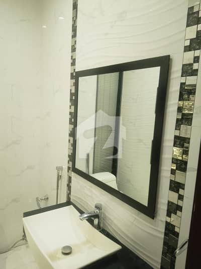 1 Kanal Beautiful Neat And Clean House House For Rent
