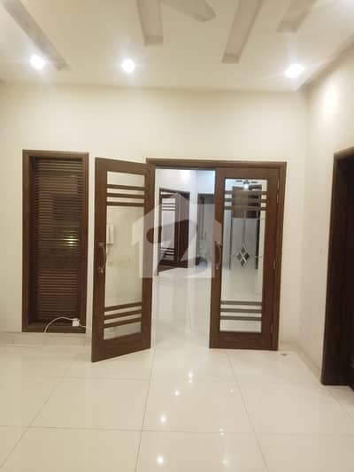 One Kanal House For Rent