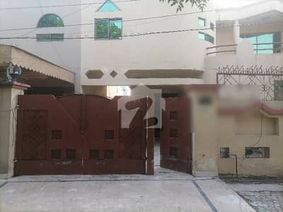 12 Marla House Available For Rent In Johar Town Phase 1 - Block G1, Lahore