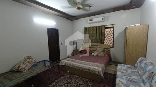 ناظم آباد 4 ناظم آباد,کراچی میں 11 کمروں کا 17 مرلہ مکان 11.0 کروڑ میں برائے فروخت۔ ناظم آباد 4 ناظم آباد,کراچی میں 11 کمروں کا 17 مرلہ مکان 11.0 کروڑ میں برائے فروخت۔