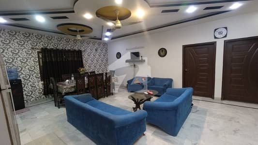 BUNGALOW FOR SALE NAZIMABAD NO. 4 Prime Location: Nearby Khairul Amal Masjid, Nazimabad No. 4