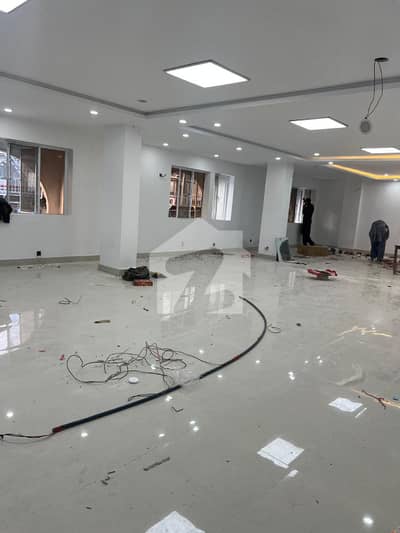 2900 Squire Feet Commercial Office Space Hall for Rent in Johar Town Very Hot Location Best for (Call center + Software house + Marketing Office & Other Setup as You Want)