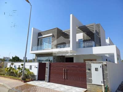 5 Bed Room Luxury Villa at Prime Location in Bahria Town Karachi, 2km from main gate, near commercial, gallery and IMTIAZ Mega Store