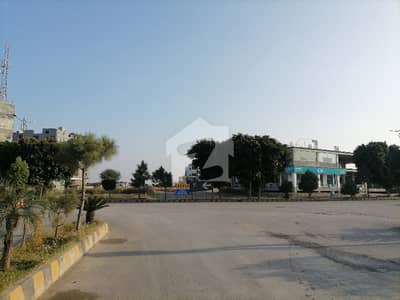 ٹاپ سٹی 1 - بلاک بی ٹاپ سٹی 1,اسلام آباد میں 1 کنال رہائشی پلاٹ 3.2 کروڑ میں برائے فروخت۔