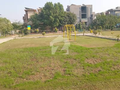 او پی ایف ہاؤسنگ سکیم - بلاک سی او پی ایف ہاؤسنگ سکیم,لاہور میں 1 کنال رہائشی پلاٹ 3.0 کروڑ میں برائے فروخت۔ او پی ایف ہاؤسنگ سکیم - بلاک سی او پی ایف ہاؤسنگ سکیم,لاہور میں 1 کنال رہائشی پلاٹ 3.0 کروڑ میں برائے فروخت۔