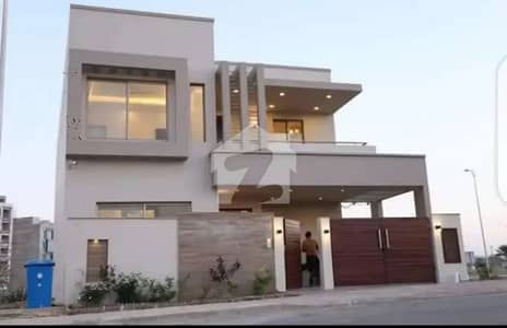 272sq Yd 4 & 5 Bedrooms Luxury Villa FOR SALE. Adjacent To Jinnah Avenue, Easy Access To Entrance Facing GRAND MOSQUE. All Facilities Nearby And Utilities Present.
