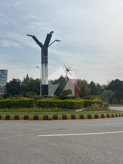بحریہ بزنس ڈسٹرکٹ بحریہ ٹاؤن فیز 8,بحریہ ٹاؤن راولپنڈی,راولپنڈی میں 1 کنال کمرشل پلاٹ 17.0 کروڑ میں برائے فروخت۔ بحریہ بزنس ڈسٹرکٹ بحریہ ٹاؤن فیز 8,بحریہ ٹاؤن راولپنڈی,راولپنڈی میں 1 کنال کمرشل پلاٹ 17.0 کروڑ میں برائے فروخت۔