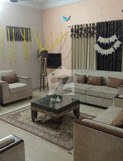 Corner Gulistan-e-Jauhar - Block 14 House Sized 400 Square Yards For sale Corner Gulistan-e-Jauhar - Block 14 House Sized 400 Square Yards For sale