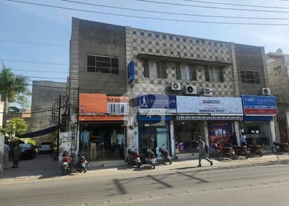 Gorgeous 1 Kanal Building For sale Available In Sanda Road