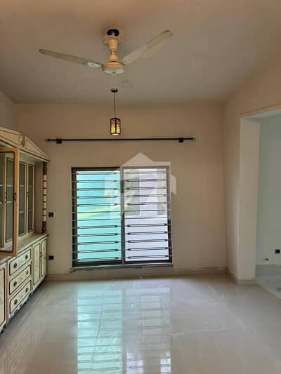 1 Kanal House Ground Portion Available For Rent In B Block B-17 Islambad