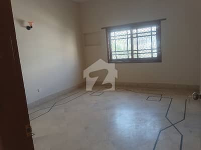 نارتھ ناظم آباد ۔ بلاک جے نارتھ ناظم آباد,کراچی میں 7 کمروں کا 16 مرلہ مکان 3.0 لاکھ میں کرایہ پر دستیاب ہے۔