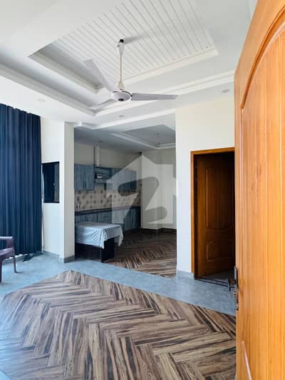02 BEDROOM LUXURY UNFURNISHED APARTMENT AVAILABLE FOR RENT AT GULBERG GREEN ISLAMABAD