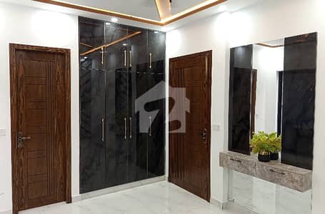 Sale The Ideally Located House For An Incredible Price Of Pkr Rs. 25000000