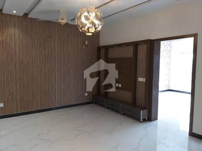 10 Marla House In Central Park - Block G Is Best Option