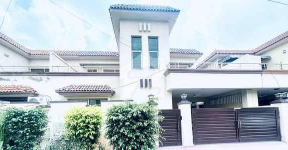 12 Marla 4 Bedroom House Available For Rent In Askari 11 Lahore