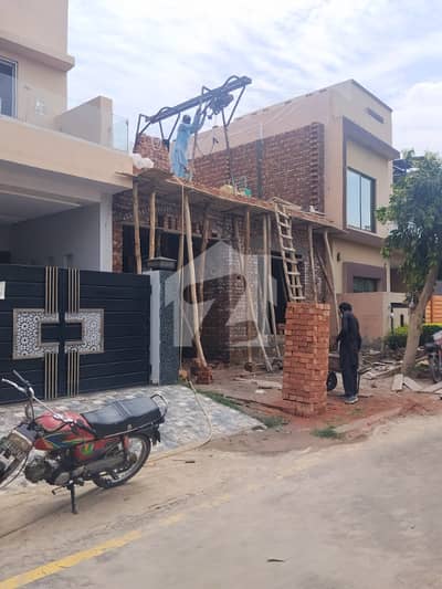 Ideal Location 10 Marla Residential Plot Available Far Sale In New Lahore City Near to 1 Km Ring Road SL3 Ideal Location 10 Marla Residential Plot Available Far Sale In New Lahore City Near to 1 Km Ring Road SL3