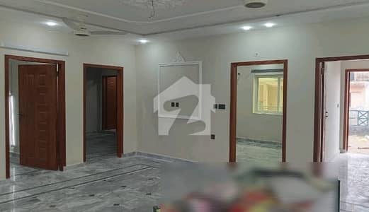 10 Marla Upper Portion For rent In Rs. 85000 Only
