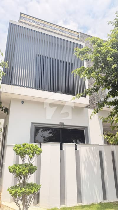 Top City A Block Corner House For Sale Top City A Block Corner House For Sale
