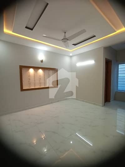 30*60 7 marla Ground Portion House Triple story Ground Portion Available For Rent