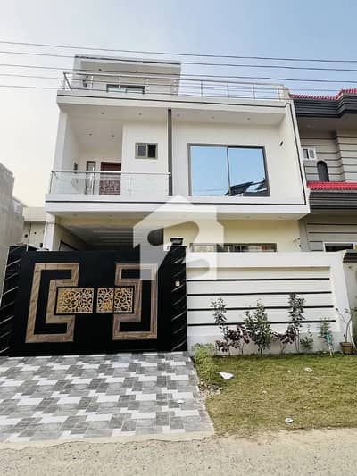 گارڈن ٹاؤن فیز 3 گارڈن ٹاؤن,گوجرانوالہ میں 3 کمروں کا 3 مرلہ مکان 1.7 کروڑ میں برائے فروخت۔
