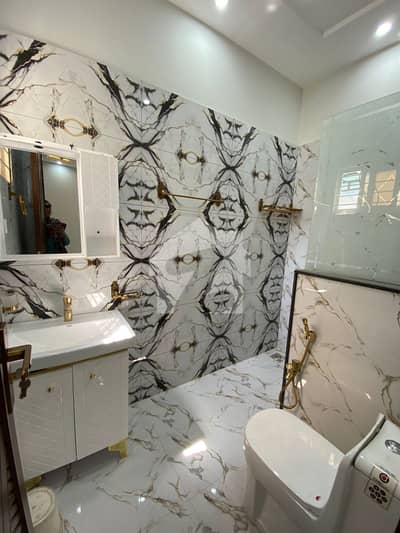 3 Marla Flat for rent in Wapda Town
