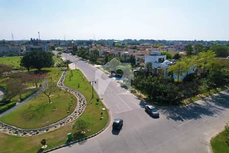 5 Marla Corner Plot Hot Location