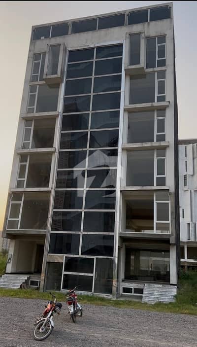 ممتاز سٹی اسلام آباد میں 10 مرلہ Studio عمارت 22.0 کروڑ میں برائے فروخت۔