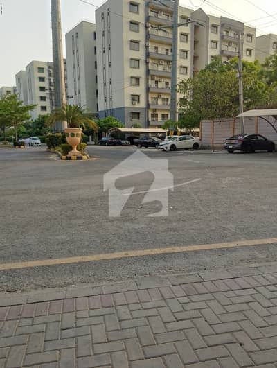 10 MARLA 3 BEDROOM APARTMENT AVAILABLE FOR RENT