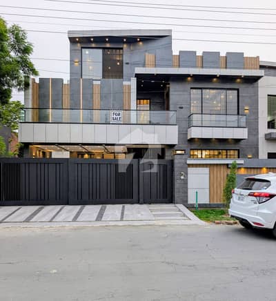 1 Kanal Brand New House With Private Home Theater | 5 Bed | Double Height Lobby | 80 Ft Road Wapda Town