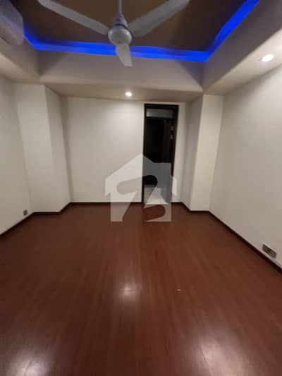 Beautiful Apartment Available For Rent In F-10 Beautiful Apartment Available For Rent In F-10