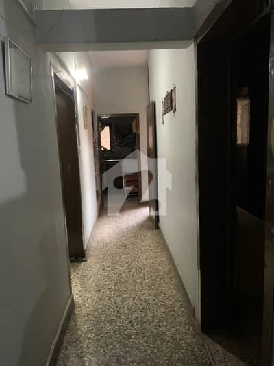 10 Marla Old House For Sale in G-6/2