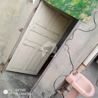مدینہ ٹاؤن فیصل آباد میں 2 کمروں کا 2 مرلہ مکان 60.0 لاکھ میں برائے فروخت۔