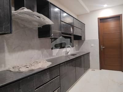 ائیر ایوینیو ۔ بلاک آر ڈی ایچ اے فیز 8 سابقہ ایئر ایوینیو,ڈی ایچ اے فیز 8,ڈی ایچ اے ڈیفینس,لاہور میں 3 کمروں کا 1 کنال بالائی پورشن 80.0 ہزار میں کرایہ پر دستیاب ہے۔ ائیر ایوینیو ۔ بلاک آر ڈی ایچ اے فیز 8 سابقہ ایئر ایوینیو,ڈی ایچ اے فیز 8,ڈی ایچ اے ڈیفینس,لاہور میں 3 کمروں کا 1 کنال بالائی پورشن 80.0 ہزار میں کرایہ پر دستیاب ہے۔
