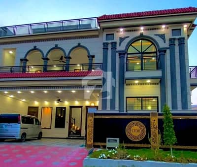 Corner In Faisal Town Phase 1 - Block C 10 Marla House For sale Corner In Faisal Town Phase 1 - Block C 10 Marla House For sale