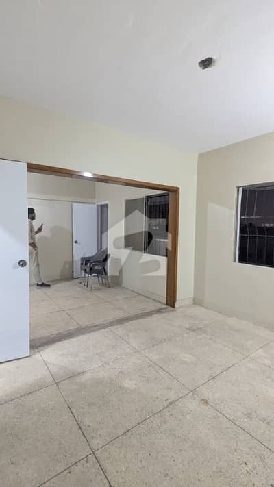 A 1350 Square Feet Flat Has Landed On Market In Gulshan-E-Iqbal - Block 3 Of Karachi A 1350 Square Feet Flat Has Landed On Market In Gulshan-E-Iqbal - Block 3 Of Karachi