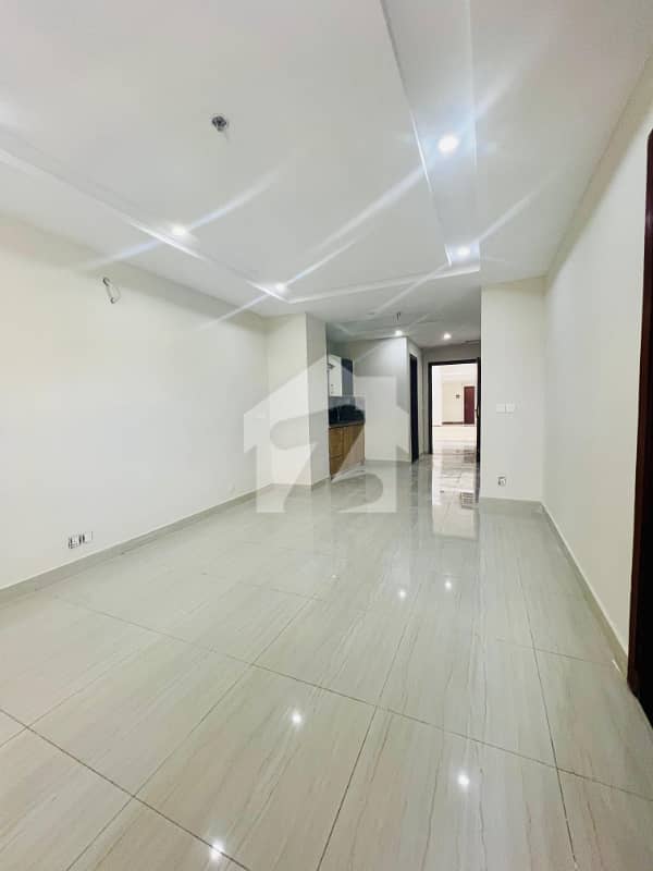 2 Bed Non-Furnished Apartment for Rent | Gulberg Greens 2 Bed Non-Furnished Apartment for Rent | Gulberg Greens