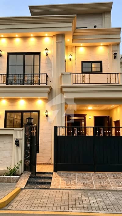 5 Marla Brand New House Onwr build main boulevard 60 wide road