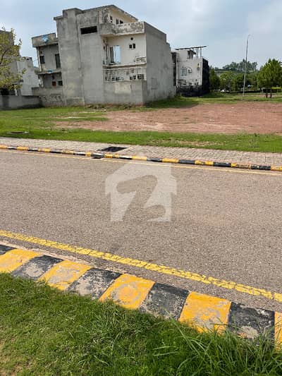 پارک ویو۔ بلاک بی پارک ویو سٹی,اسلام آباد میں 10 مرلہ رہائشی پلاٹ 2.15 کروڑ میں برائے فروخت۔ پارک ویو۔ بلاک بی پارک ویو سٹی,اسلام آباد میں 10 مرلہ رہائشی پلاٹ 2.15 کروڑ میں برائے فروخت۔