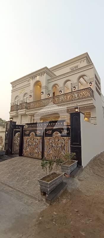 10 Marla Lavish And Ultra Modren Corner House For Sale In DC Colony 10 Marla Lavish And Ultra Modren Corner House For Sale In DC Colony
