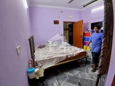 JOHAR TOWN BLOCK J 5 MARLA OLD HOUSE FOR SALE