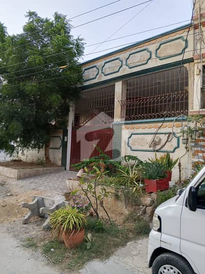 216 sqr yard house available for sale