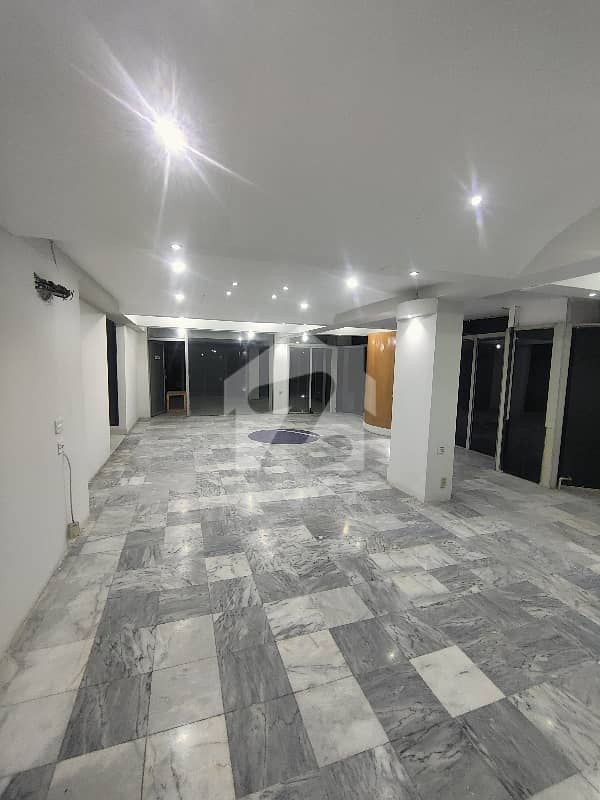 Office Available For Rent Office Available For Rent