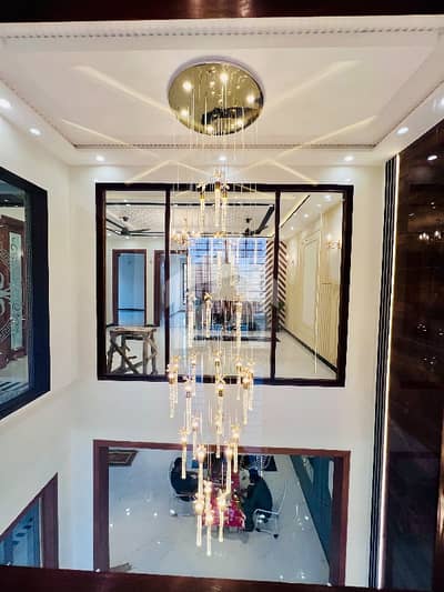 10 MARLA HOUSE AVAIABLE FOR SALE IN JUBILEE TOWN BLOCK B. . DOUBLE UNIT